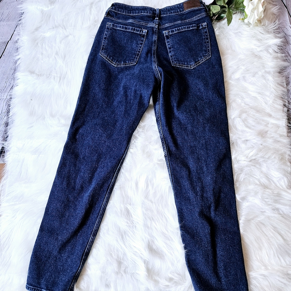 Hollister Ultra High Rise Mom Jean Sz 28 - Picture 4 of 4